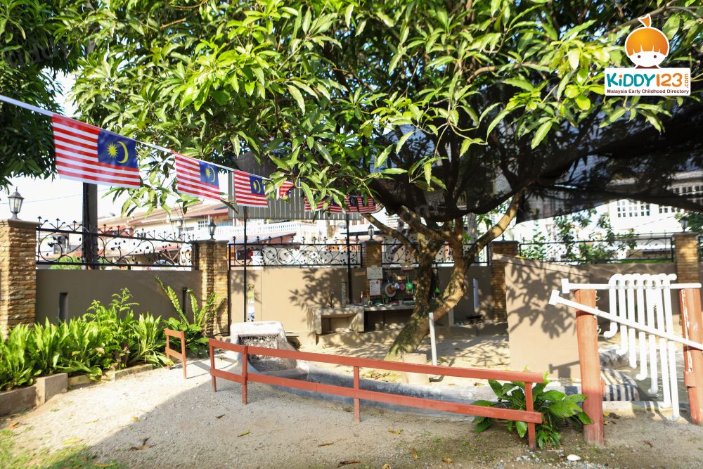 Piccoli Kindergarten Happy Garden