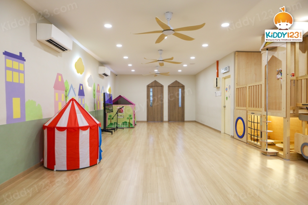 Strawberry Wonderland Learning Centre, Taman Prima Saujana, Kajang