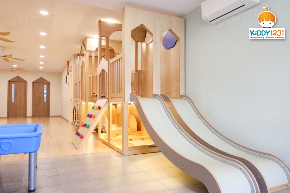 Strawberry Wonderland Learning Centre, Taman Prima Saujana, Kajang