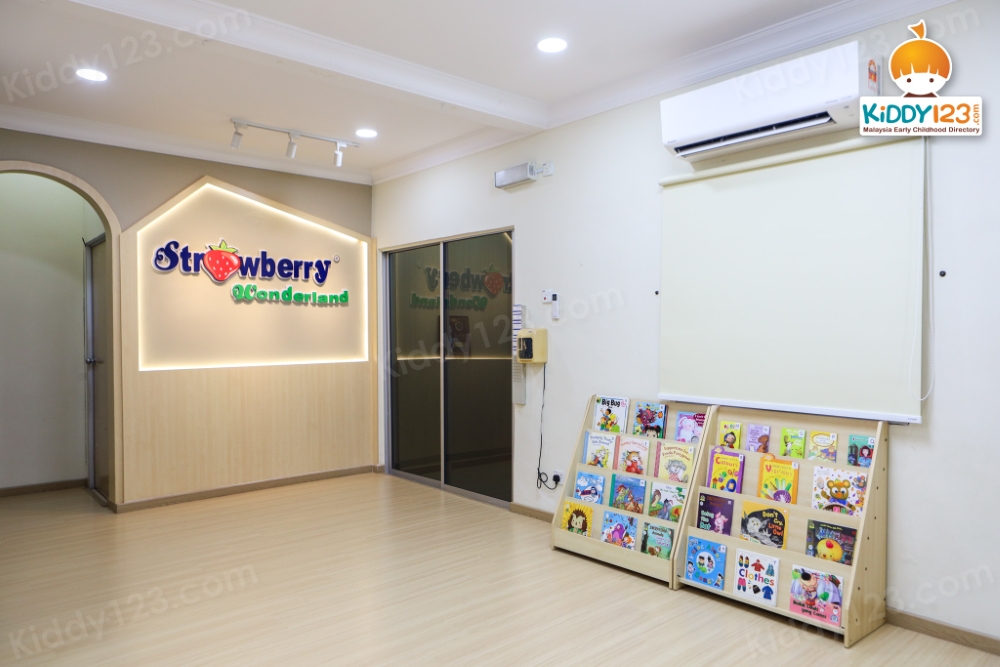 Strawberry Wonderland, Semenyih Mewah