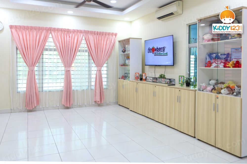 Strawberry Wonderland, Taman Pelangi Semenyih, Semenyih