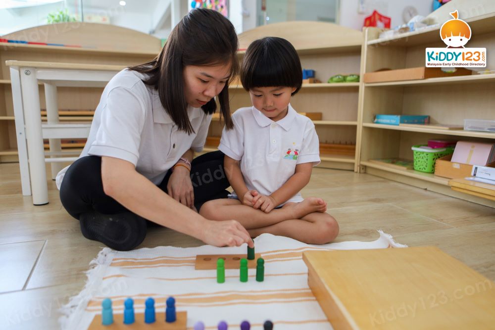 Rise N Shine Childcare Centre, SS2