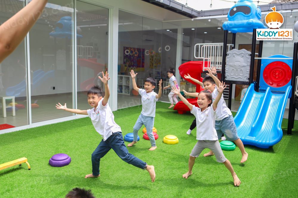 Rise N Shine Childcare Centre, SS2