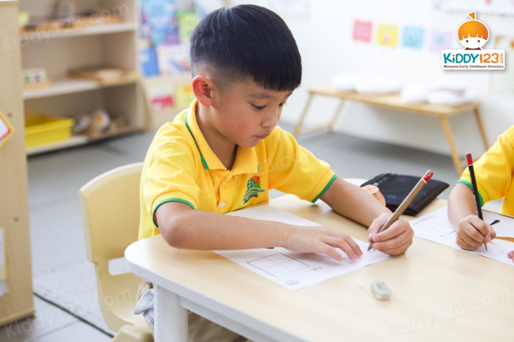 PeiKen Mandarin-English Puchong