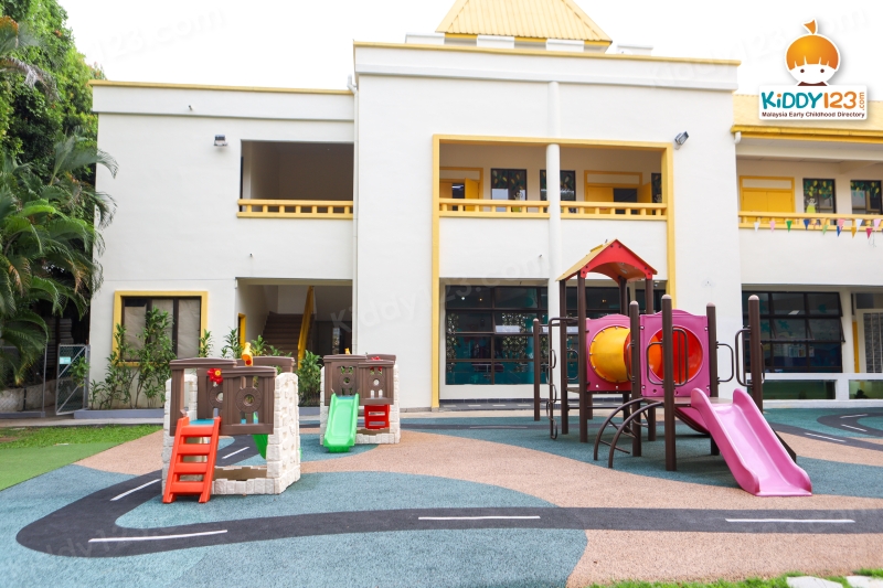 PeiKen Mandarin-English Sri Petaling