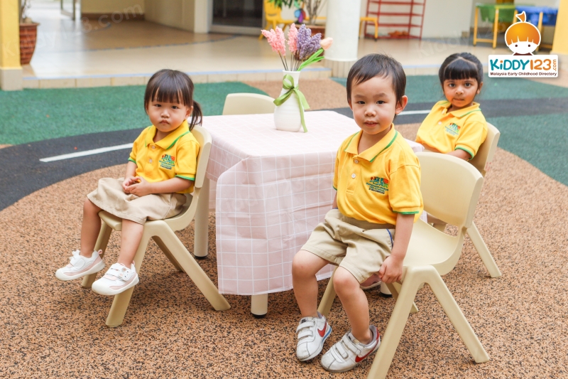 PeiKen Mandarin-English Sri Petaling