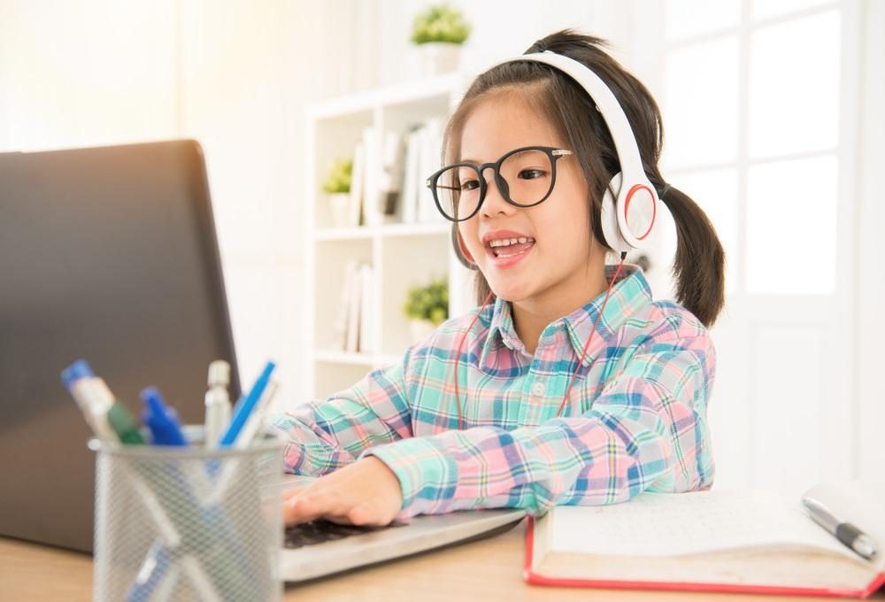 Our Top Picks for Best Distance Learning Tools