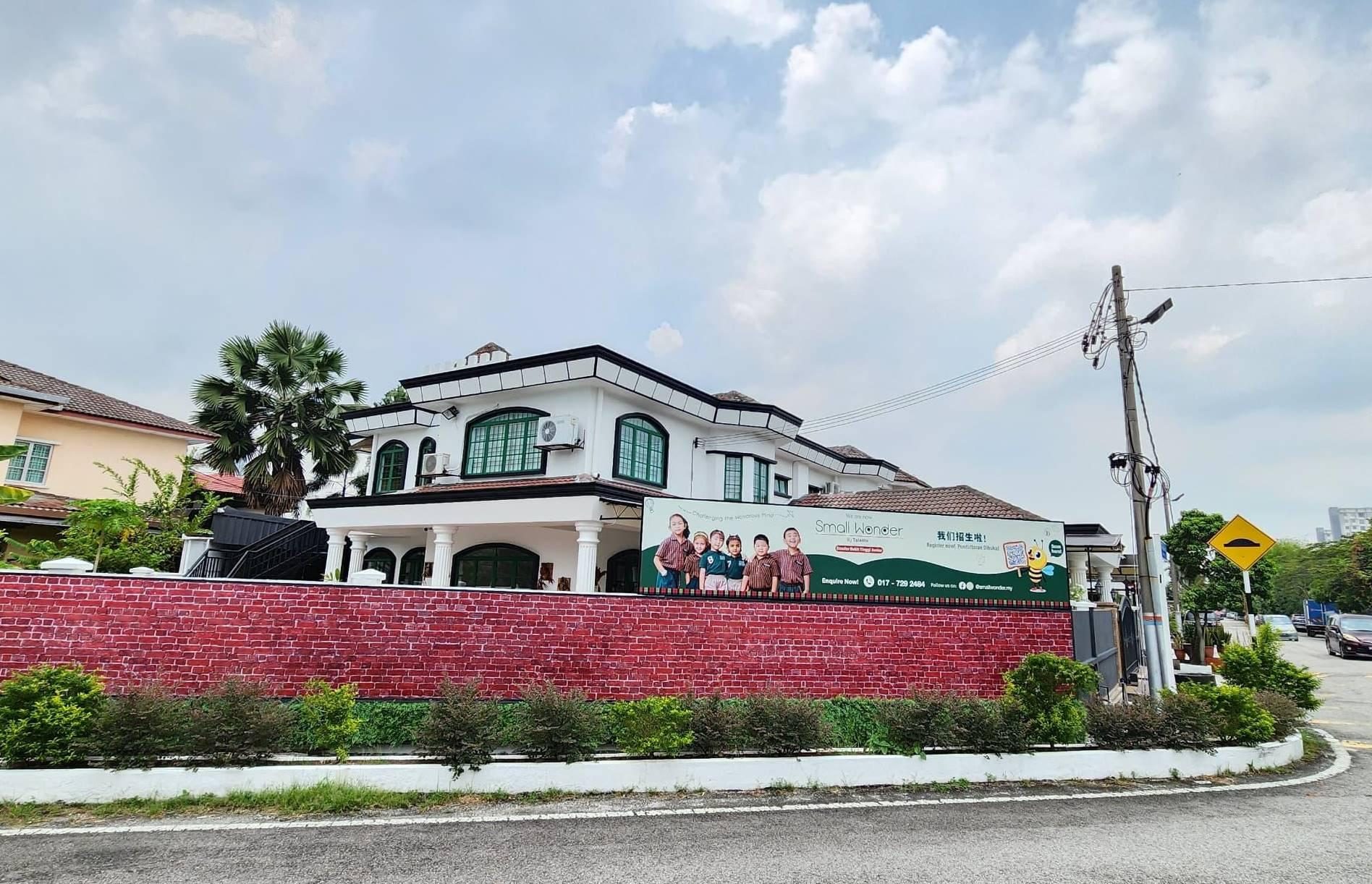 Small Wonder Malaysia, Bandar Bukit Tinggi (Junior & Senior)