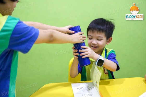 Bright Star Chinese Education (Primary School Day Care & Tuition), Desa Sri Hartamas (Kuala Lumpur)