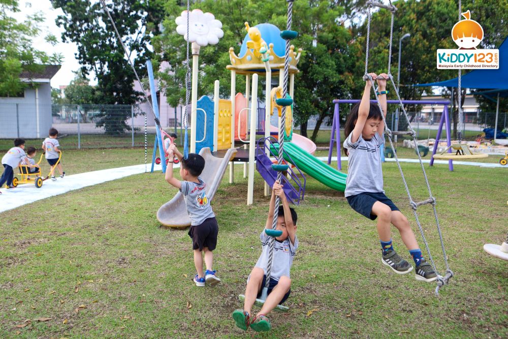 Firefly School (Tadika Empayar Impianku), Subang Bestari
