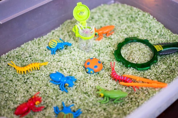 5 DIY Messy Play Ideas for Children